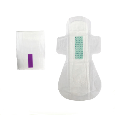 Señora ultra fina cómoda disponible Sanitary Napkins para el período menstrual