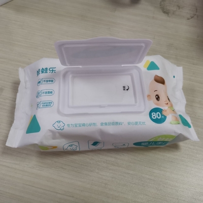 El agua disponible del cuidado sensible de encargo del bebé limpia ultra suave