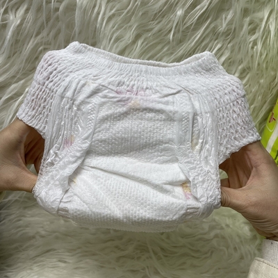 Bebé fácil del cuidado del desgaste de 2023 de la venta de la muestra libre de las bragas del estilo del bebé del pañal nuevos del diseño pañales calientes del bebé