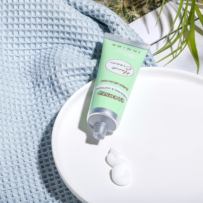 Ingredientes naturales orgánicos hidratantes de la loción del cuerpo de Skincare