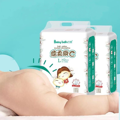 Levante al bebé disponible del ajuste de los pantalones 60° que el pañal con la cintura elástica levanta los pantalones
